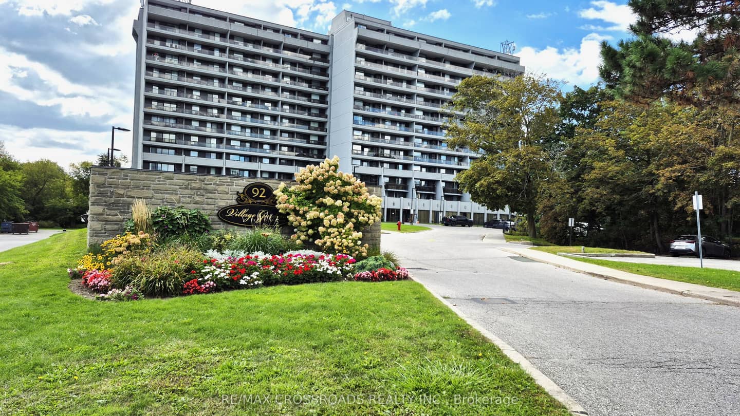 92 Church Street S 406, Ajax, ON L1S 6B4