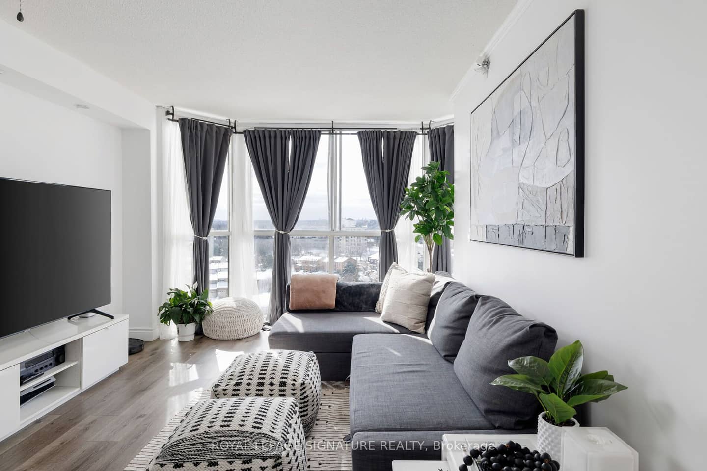 880 Dundas Street W 909, Mississauga, ON L5C 4H3