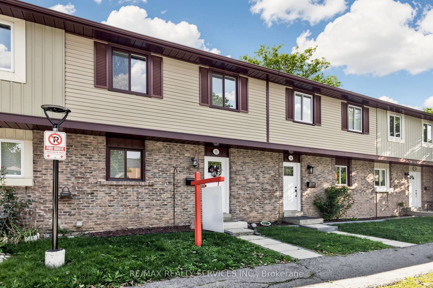 93 Hansen Road N 57, Brampton, ON L6V 3C8