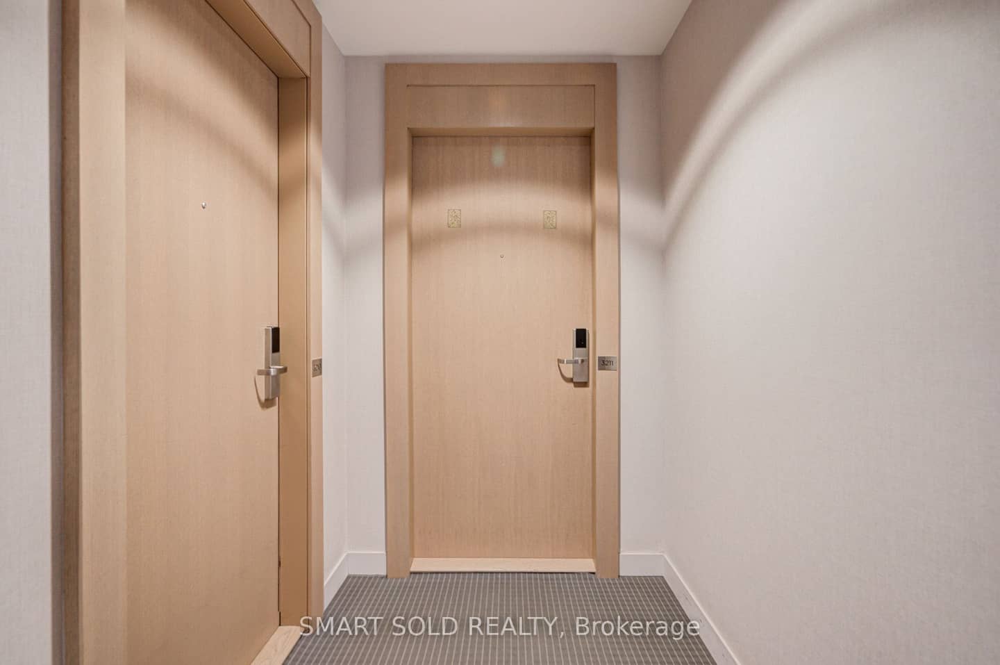 7 Grenville Street 3211, Toronto, ON M4Y 0E9