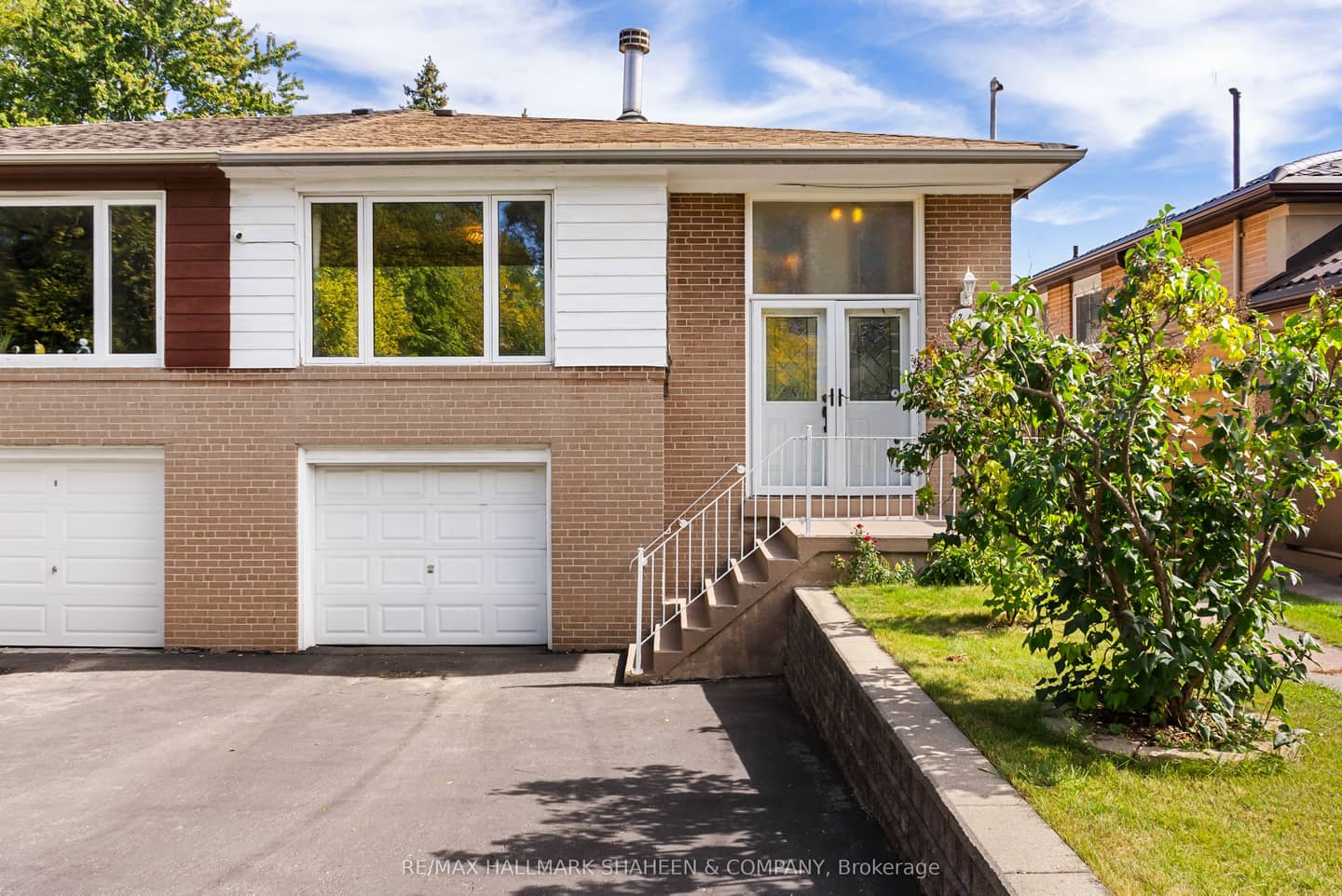 44 Elise Terrace, Toronto, ON M2R 2X1