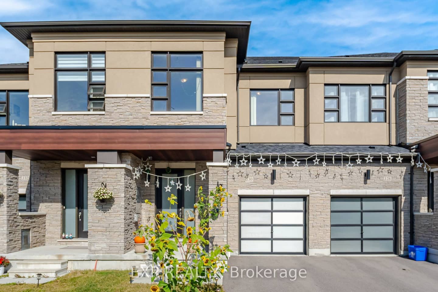 130 Ogston Crescent, Whitby, ON L1P 0H3