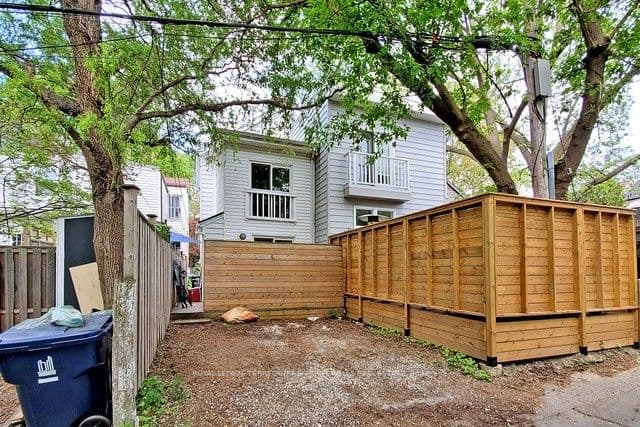 81 Tiverton Avenue, Toronto, ON M4M 2M1