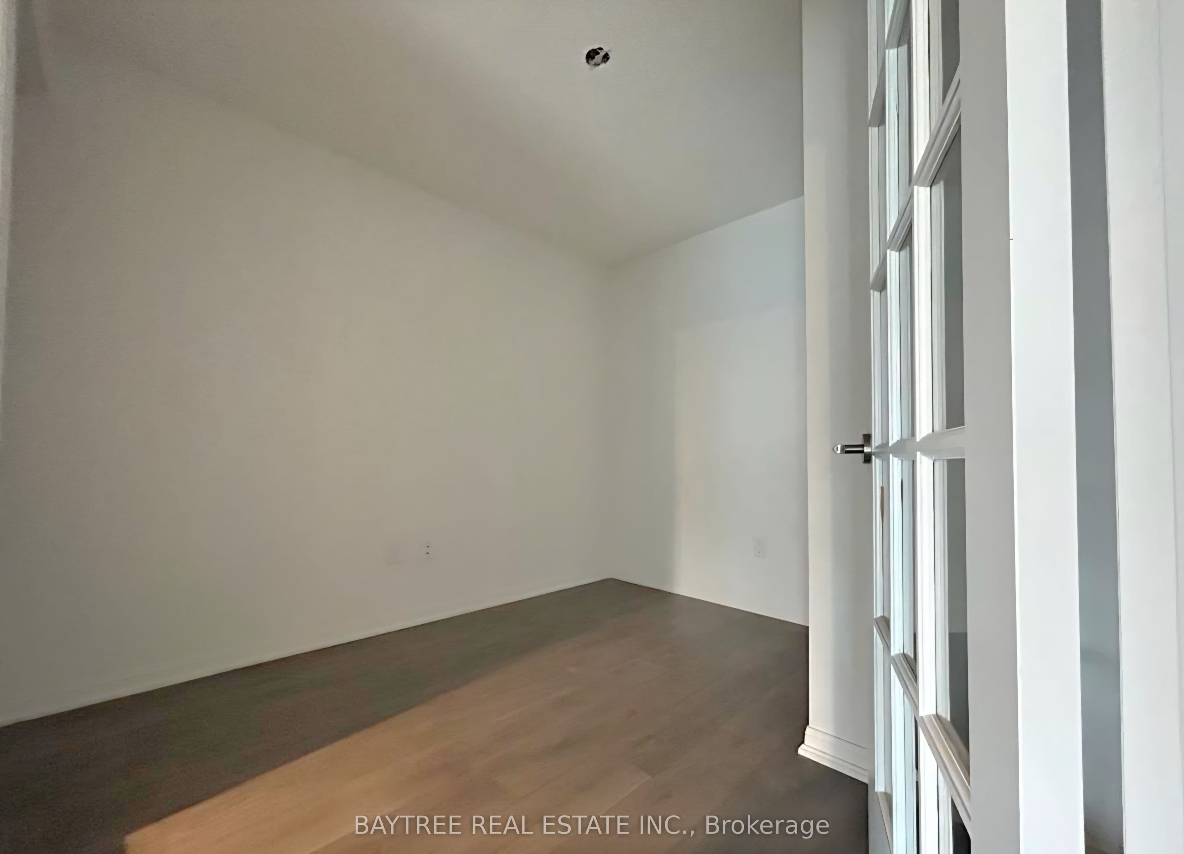 400 Adelaide Street E 1109, Toronto, ON M5A 4S3