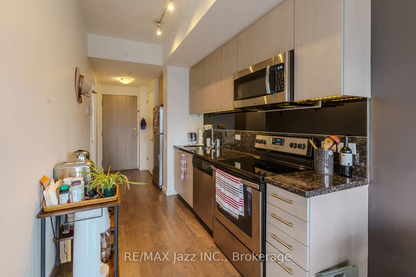 70 Distillery Lane 1409, Toronto, ON M5A 0E3