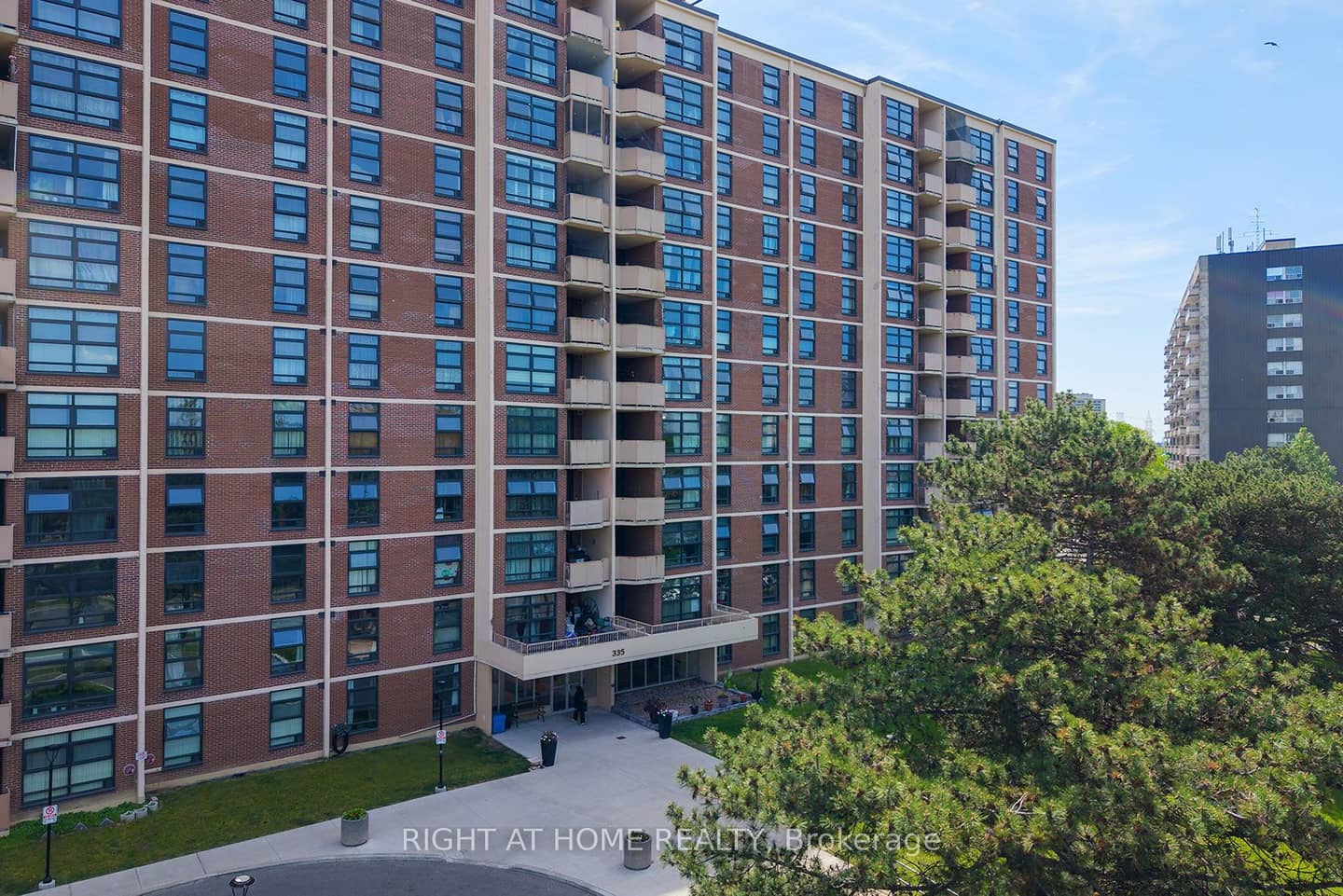 335 Driftwood Avenue 608, Toronto, ON M3N 2P3