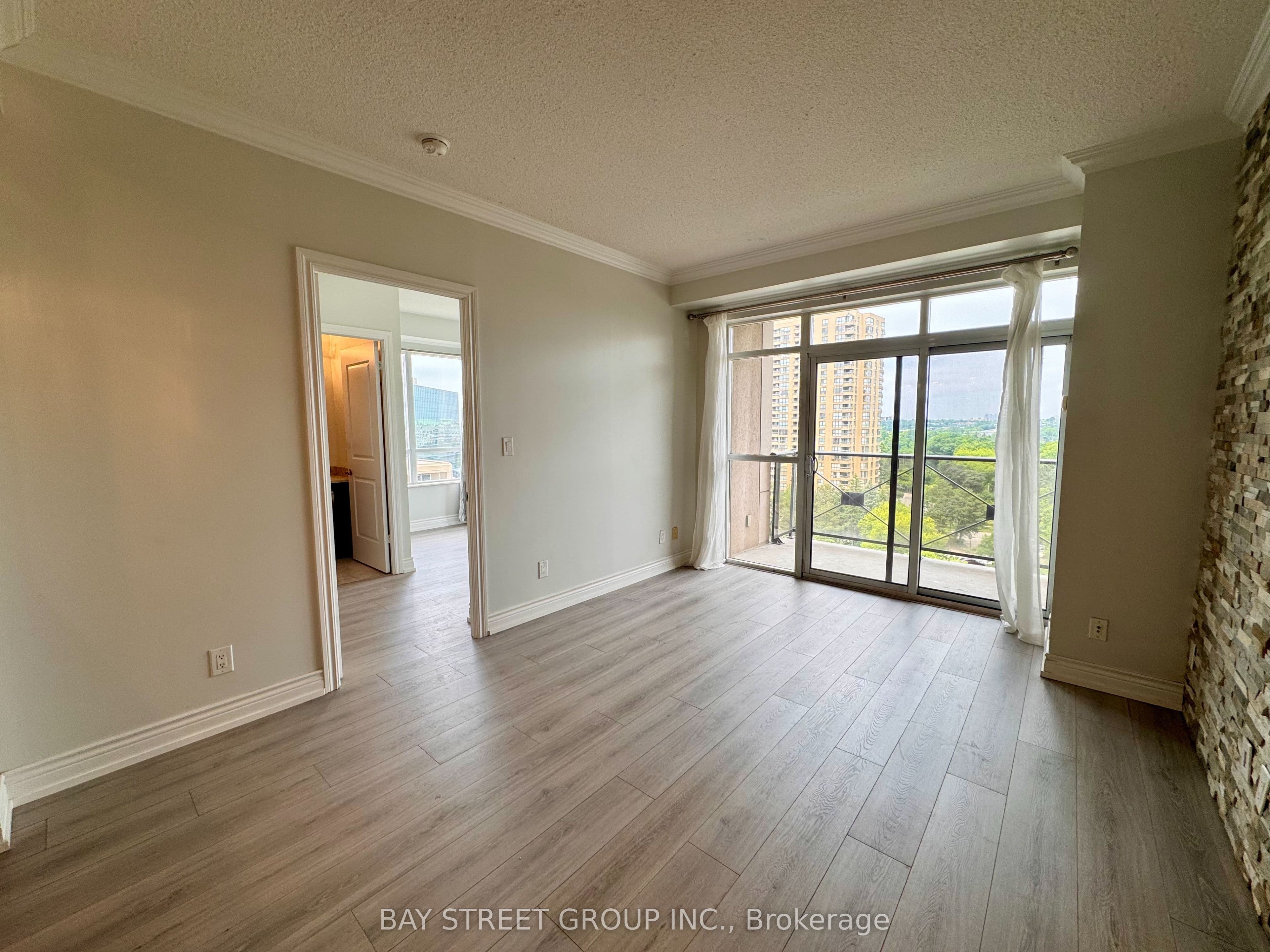 133 Wynford Drive 1008, Toronto, ON M3C 0J5