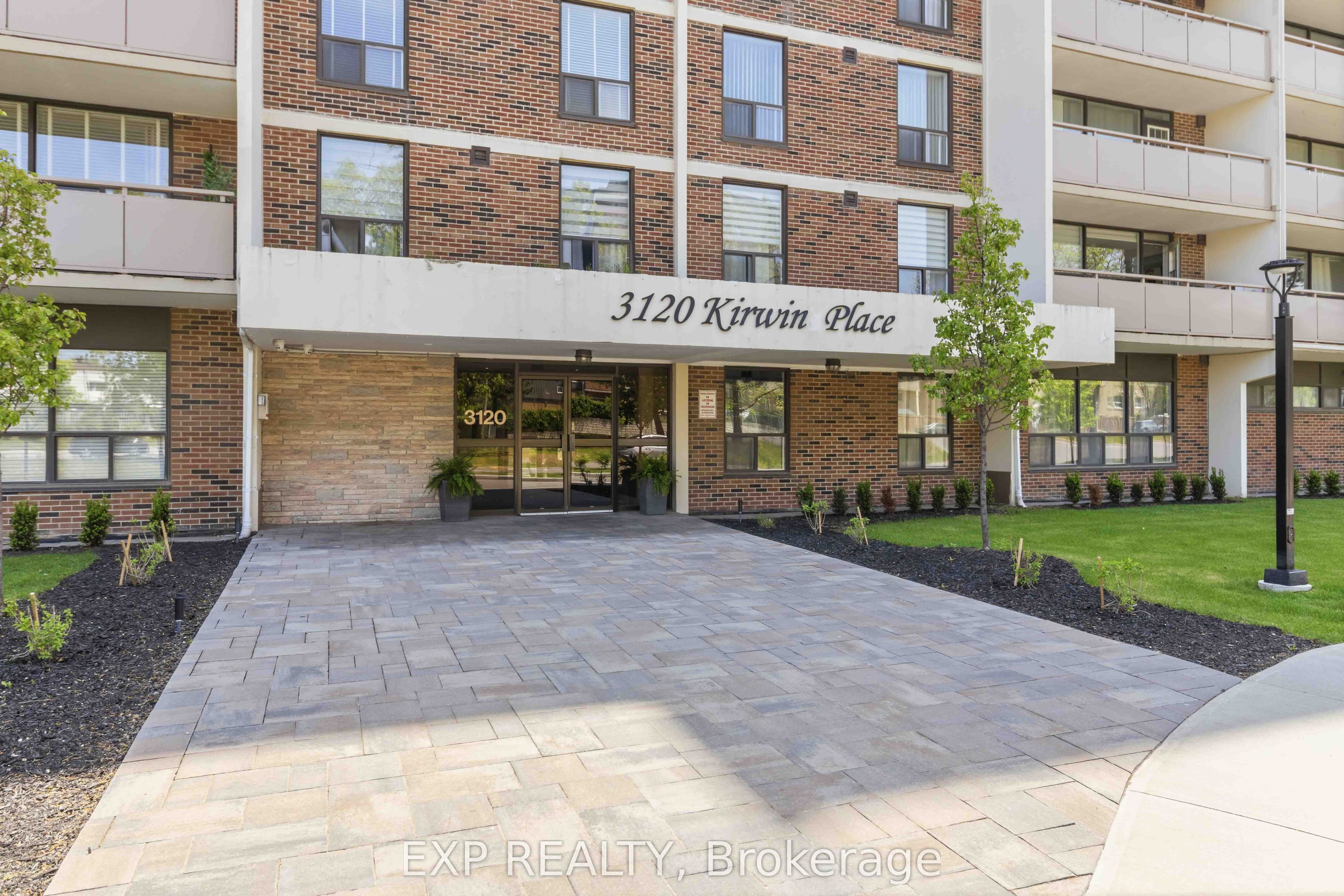 3120 Kirwin Avenue 509, Mississauga, ON L5A 3R2