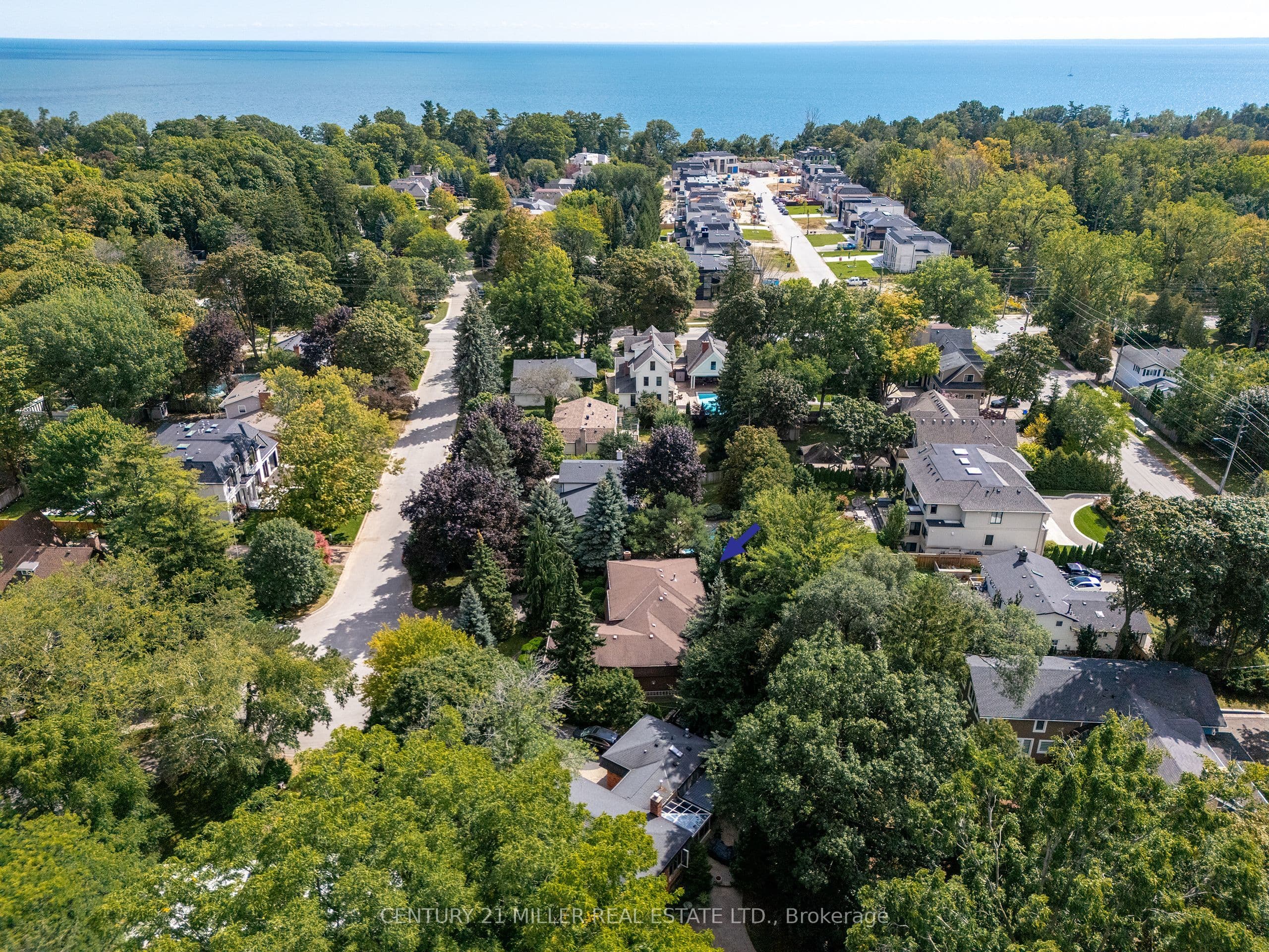 130 Tavistock Square, Oakville, ON L6K 2V2