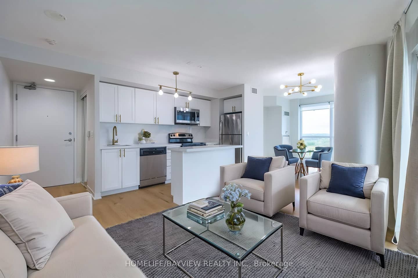 155 Legion Road N 1913, Toronto, ON M8Y 0A7