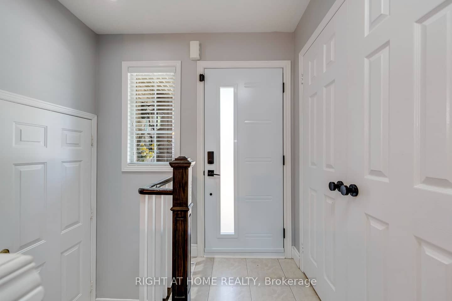 2416 Lazio Lane, Oakville, ON L6M 4P4