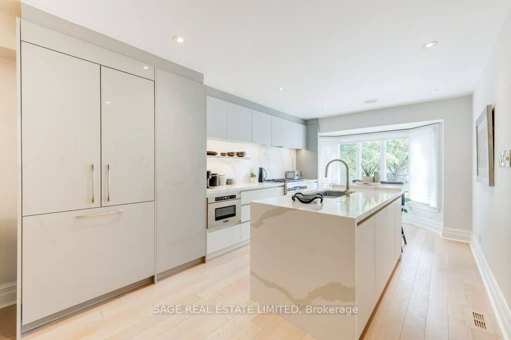 70 Heath Street E, Toronto, ON M4T 1S3