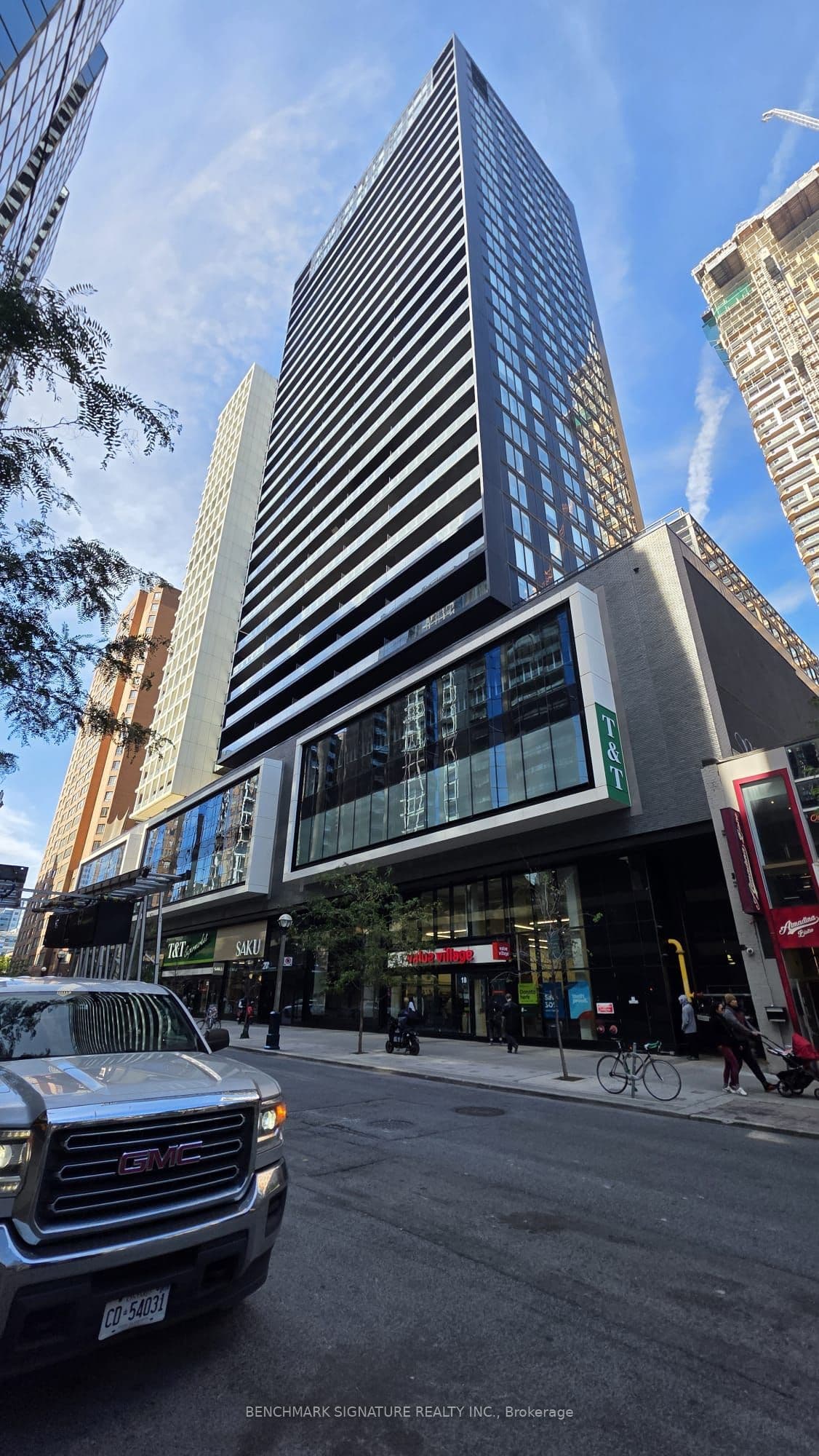 20 Edward Street 2513, Toronto, ON M5G 0C5