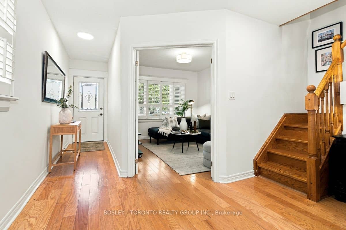 135 Wolverleigh Boulevard, Toronto, ON M4J 1R8