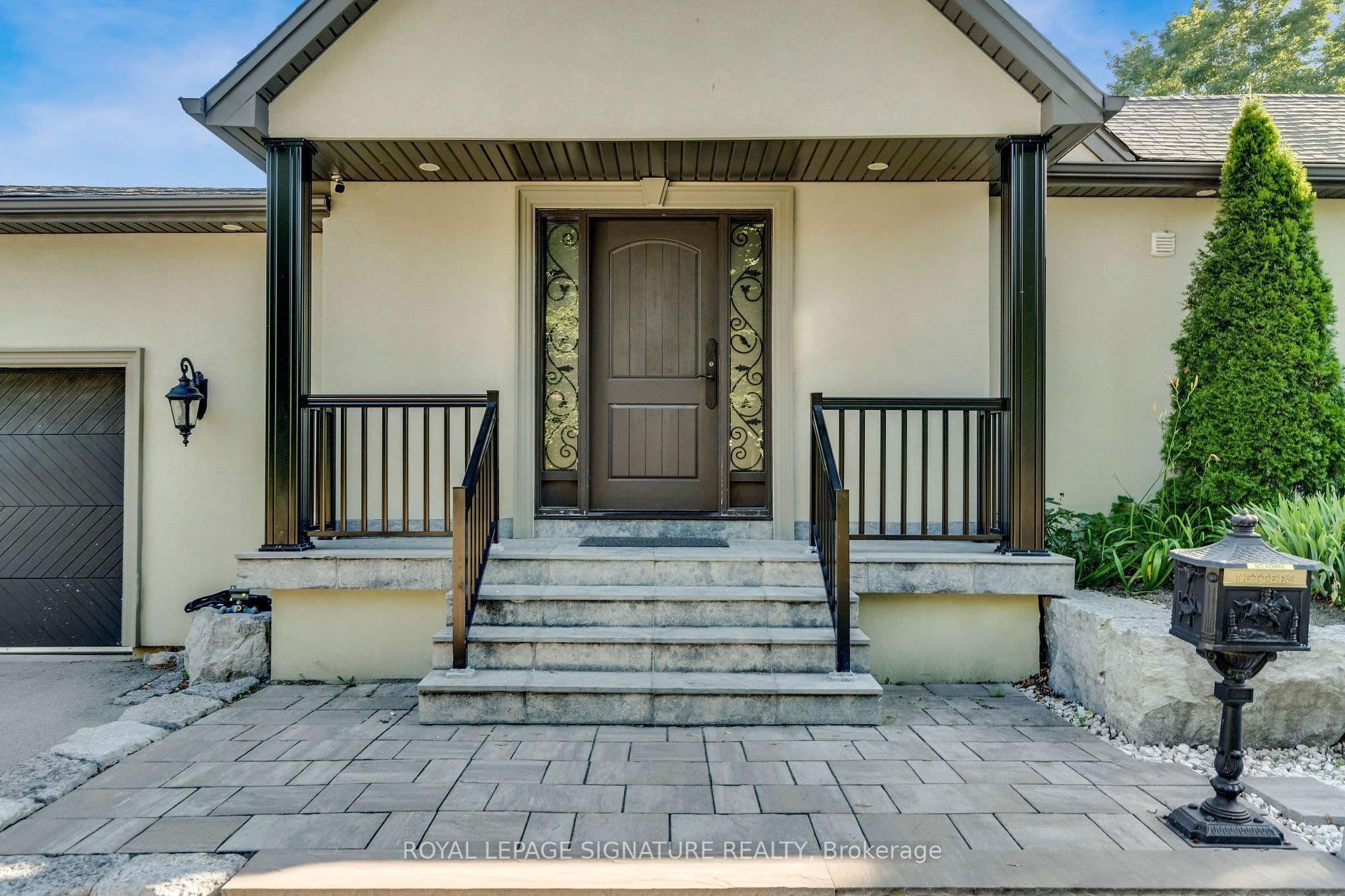 1480 Clarkson Road, Mississauga, ON L5J 2W9