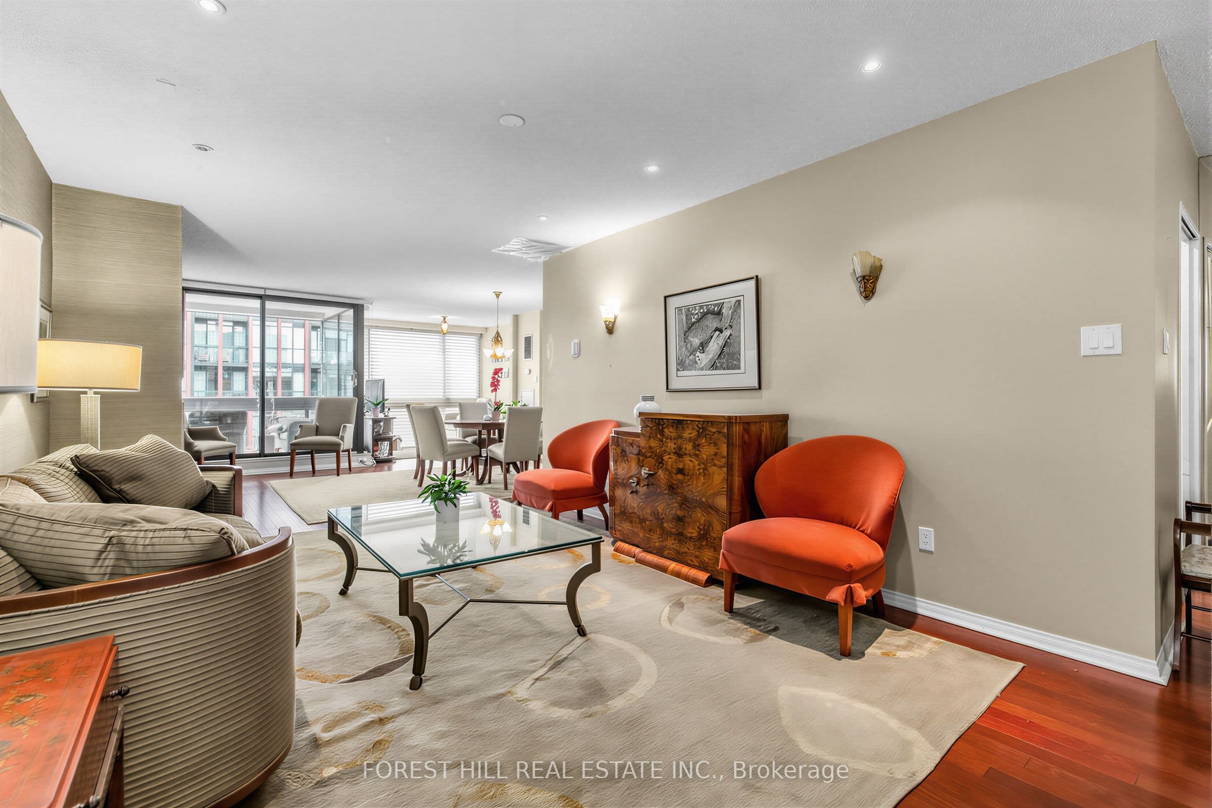 15 Mcmurrich Street PH01, Toronto, ON M5R 3M6