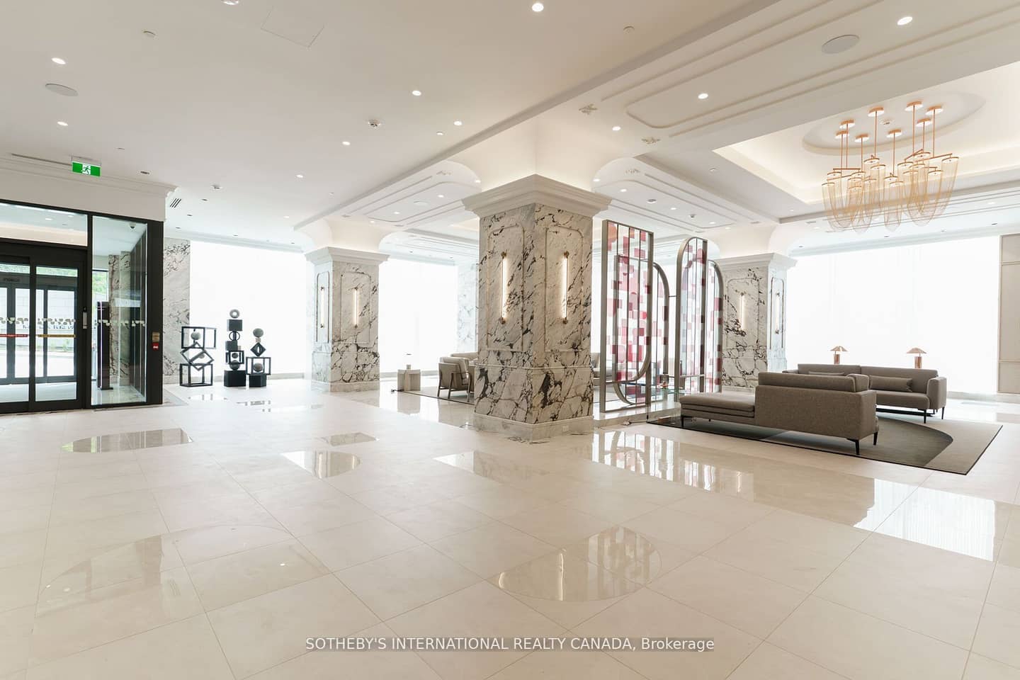 10 Inn On The Park Drive 1101, Toronto, ON M3C 0P9