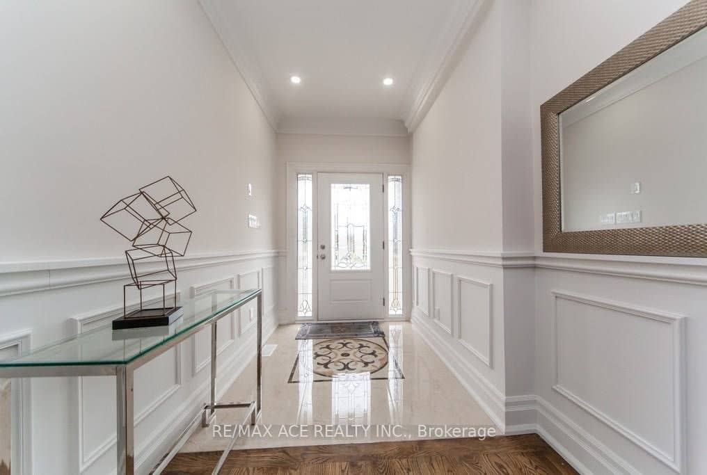 48A Leyton Avenue, Toronto, ON M1L 3T7