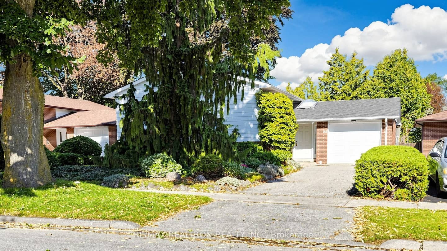 54 Dolly Varden Boulevard, Toronto, ON M1H 2K4
