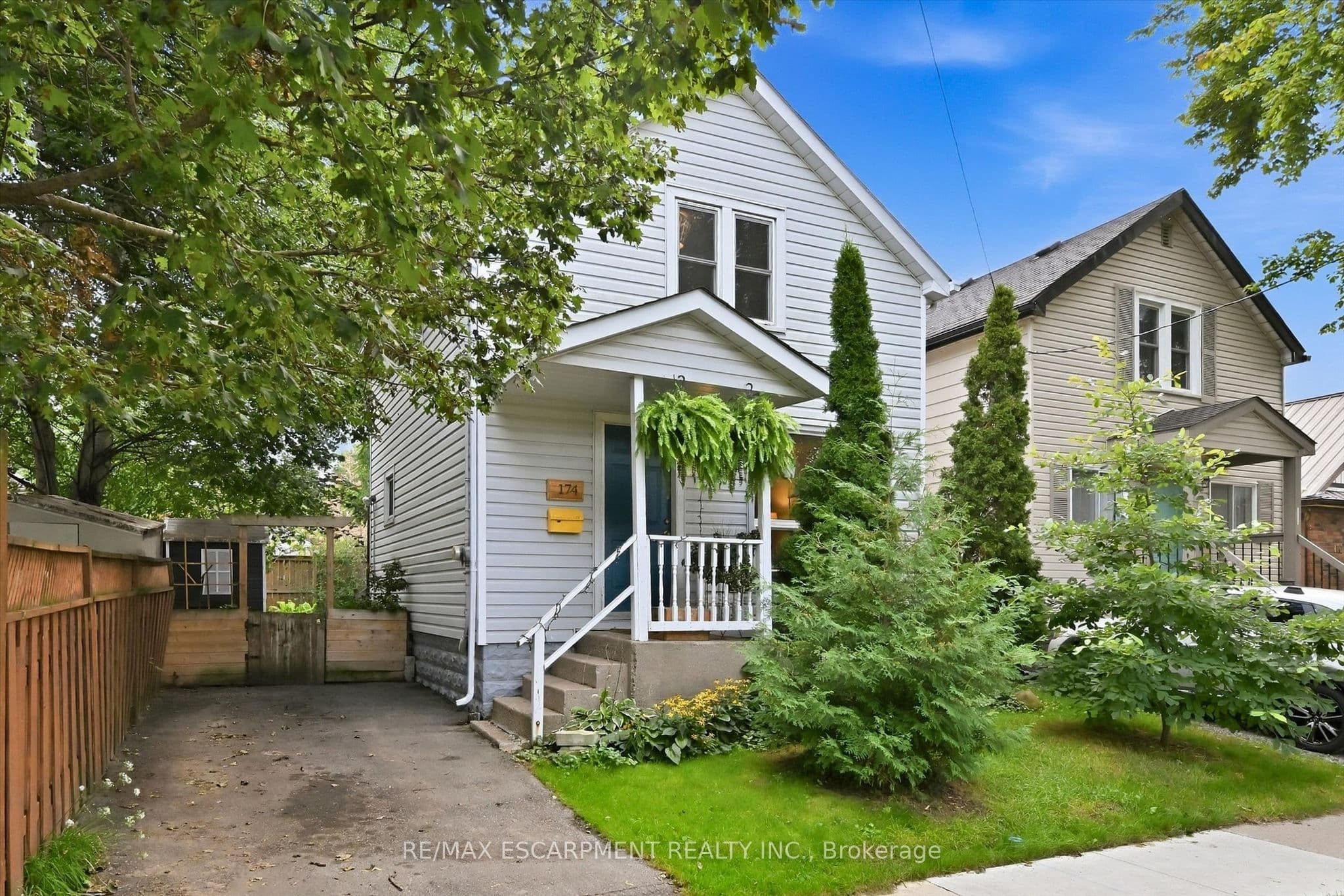 174 Beech Street, St. Catharines, ON L2R 2C6