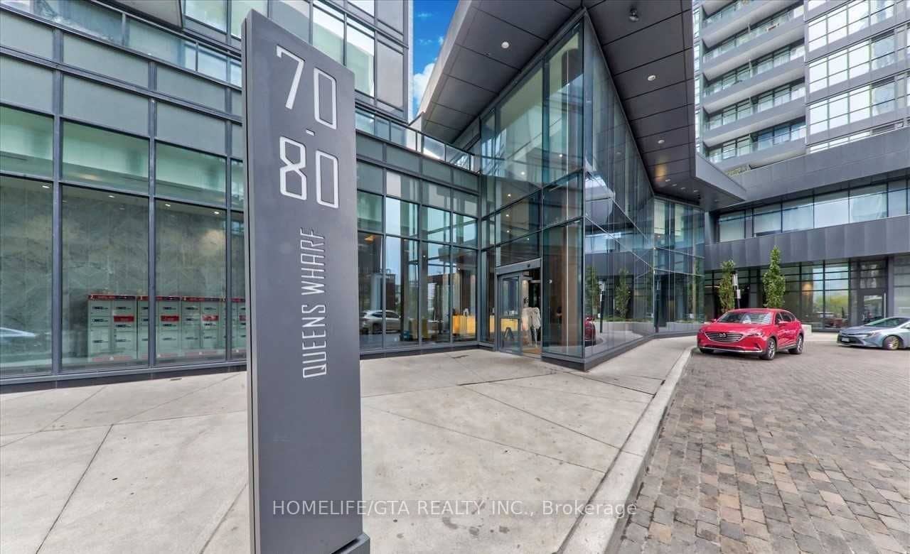 70 Queens Wharf Road 2305, Toronto, ON M5V 0J2