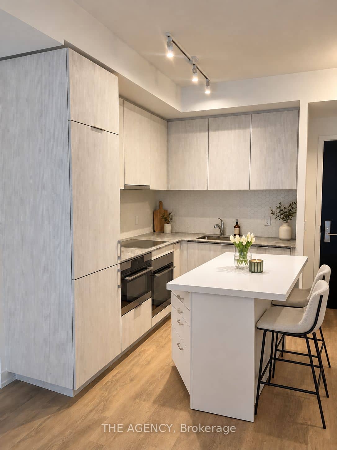 158 Front Street E 208, Toronto, ON M5A 0K9