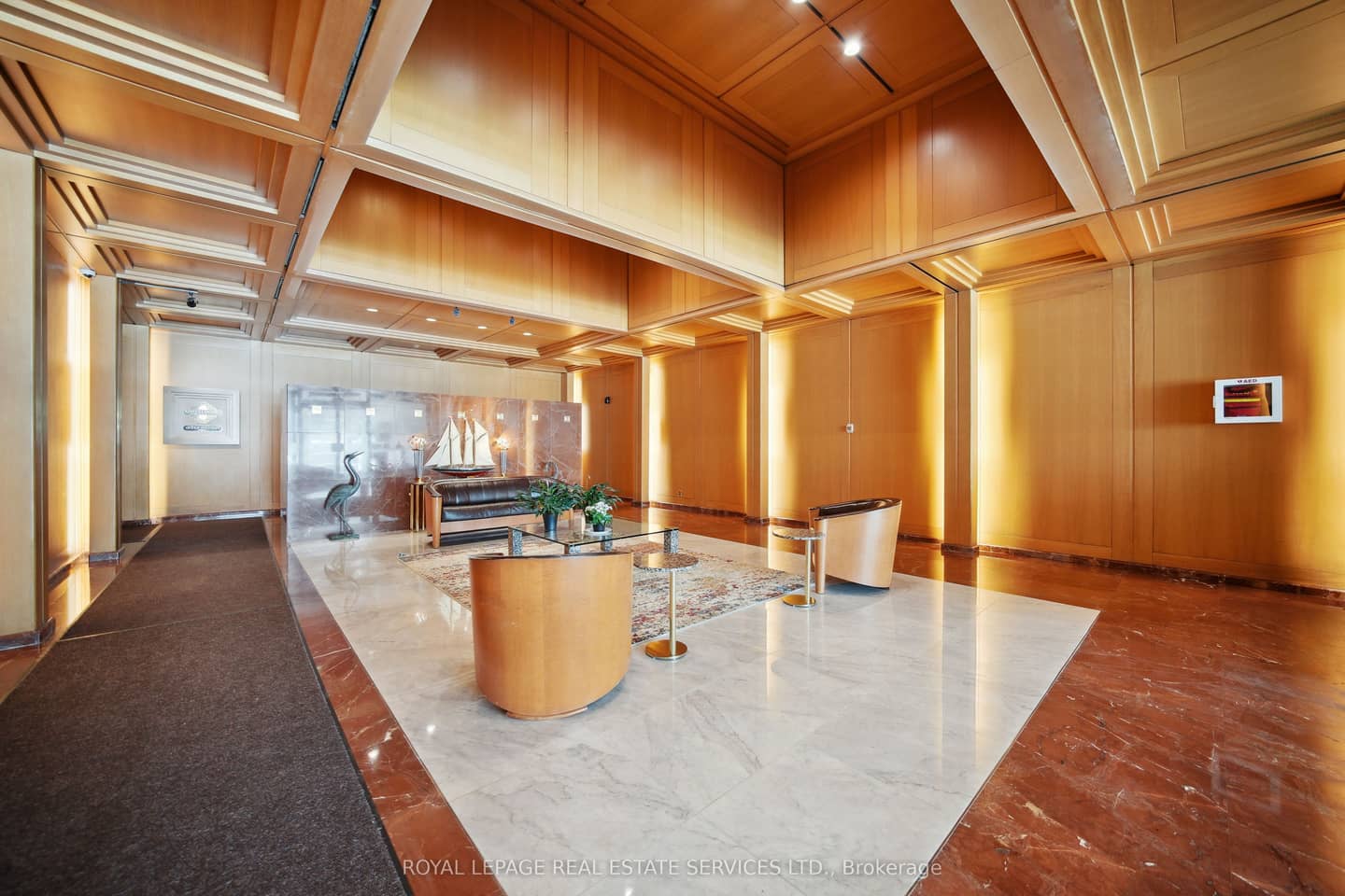 480 Queens Quay W 601, Toronto, ON M5V 2Y5