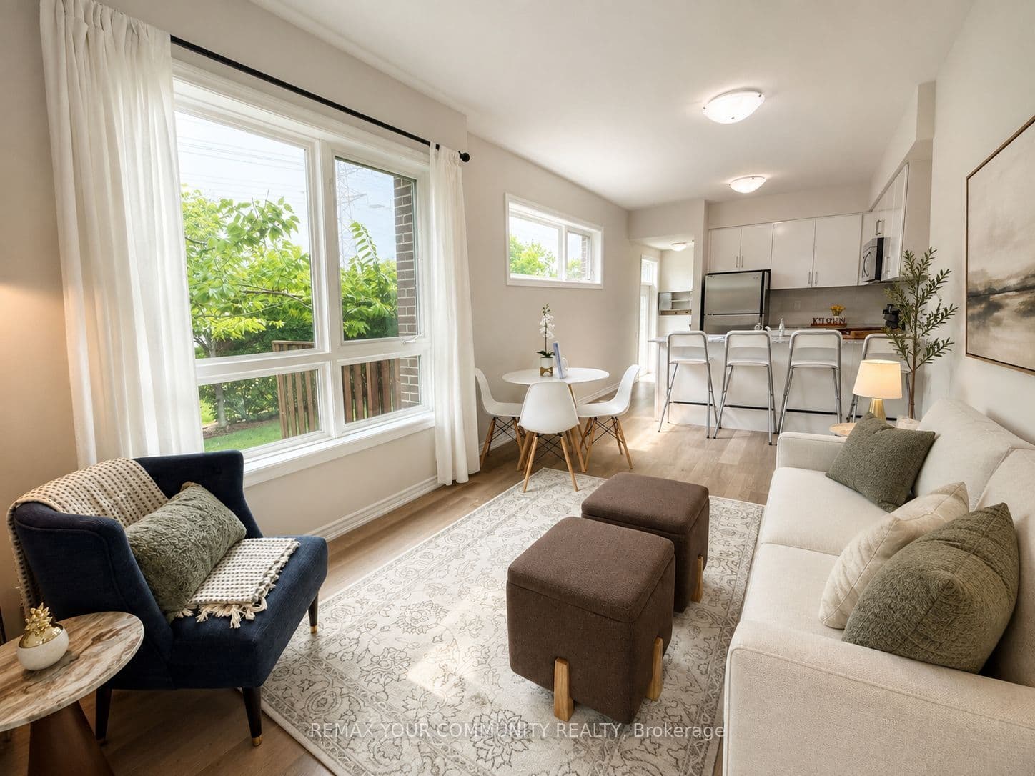 90 Caledonia Park Road 2, Toronto, ON M6H 0B1