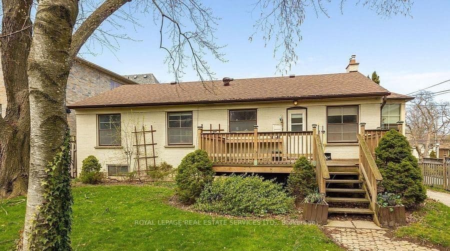 155 York Mills Road, Toronto, ON M2L 1K6