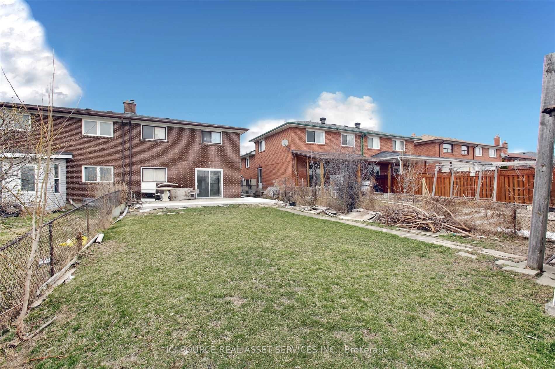 117 Firgrove Crescent, Toronto, ON M3N 1K5