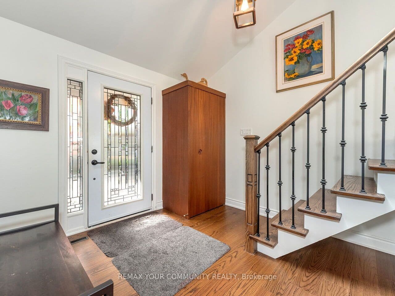 1899 Delaney Drive, Mississauga, ON L5J 3L2