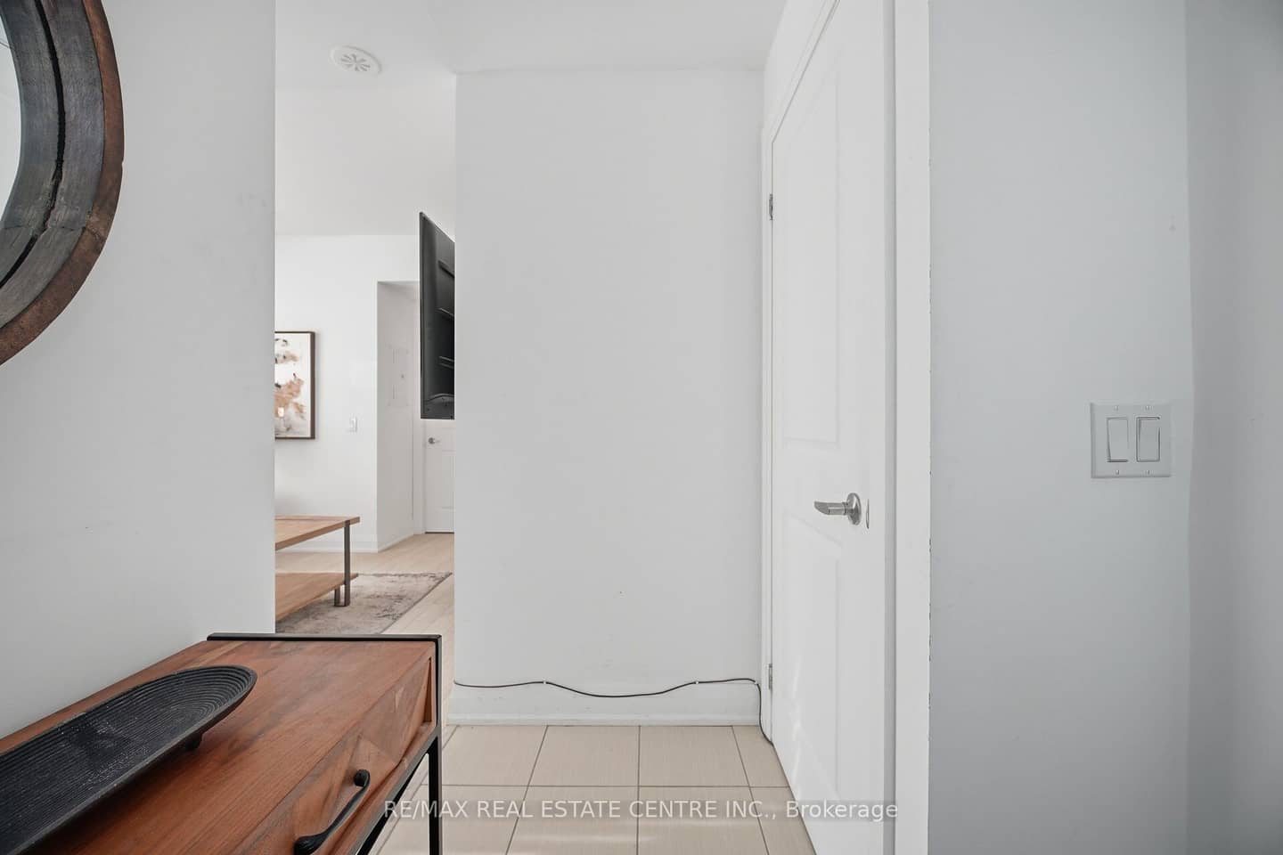 5279 Highway 7 1402, Vaughan, ON L4L 0J1