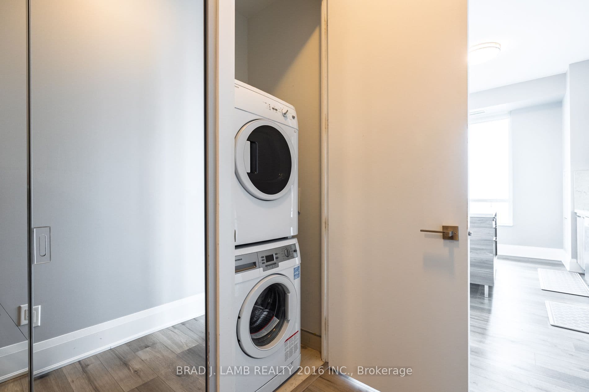 36 Park Lawn Road #4303, Toronto, ON M8V 0E5