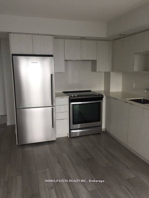 225 Village Green Square 2202, Toronto, ON M1S 0N4