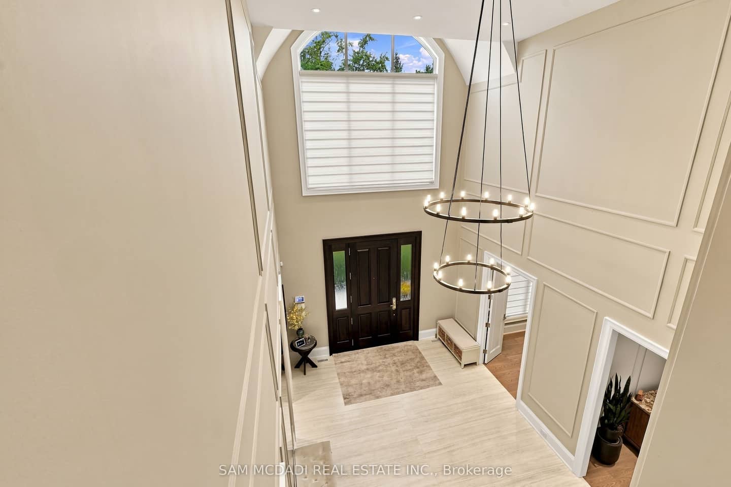 902 Parkland Avenue, Mississauga, ON L5H 3H1