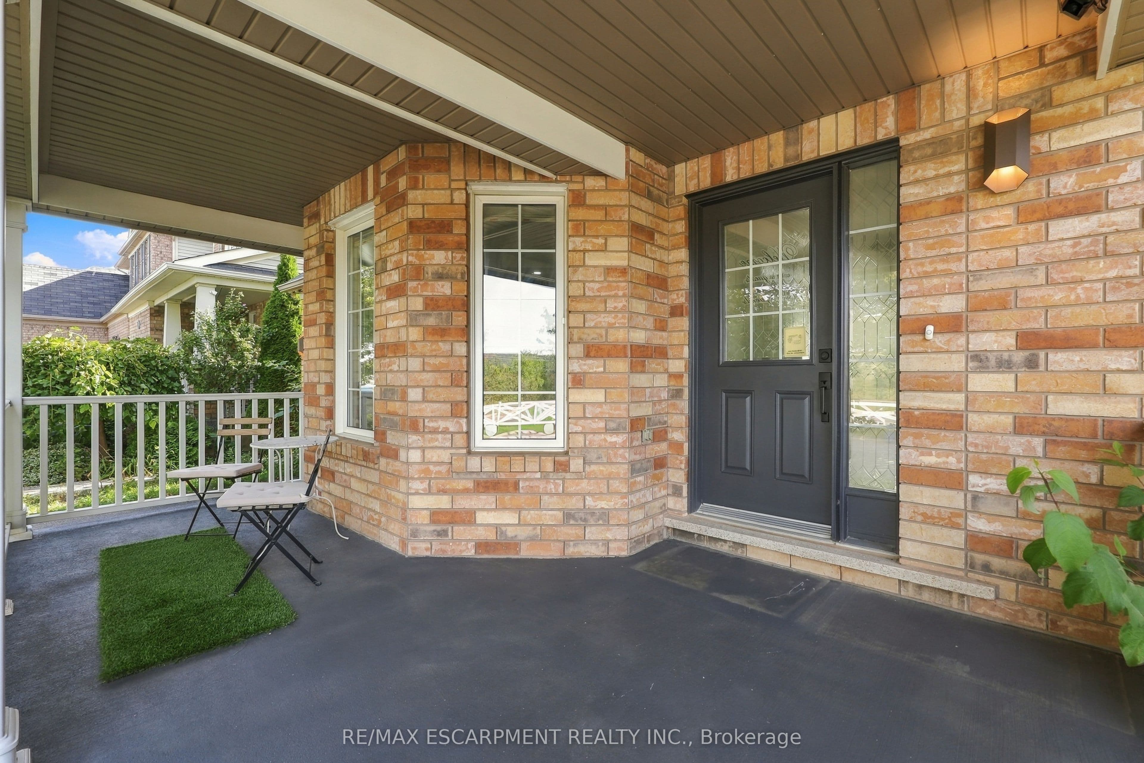 392 Tonelli Lane, Milton, ON L9T 0N4