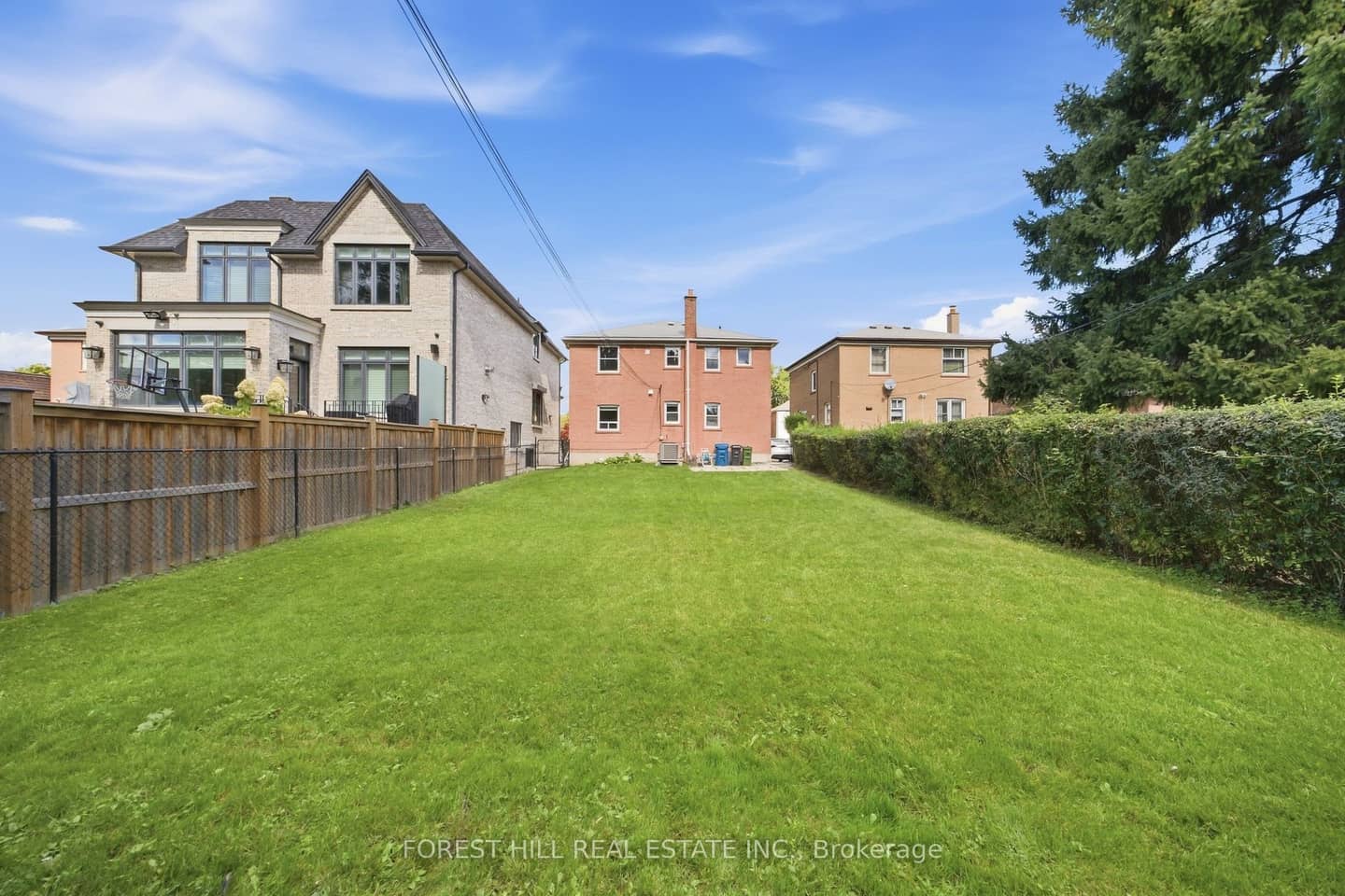 147 Viewmount Avenue, Toronto, ON M6B 1T5