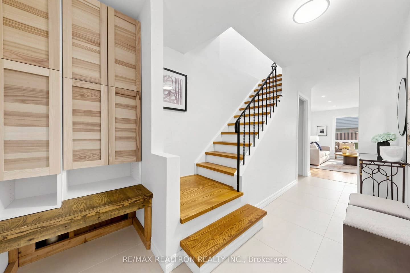 42 Pepper Vine Way, Toronto, ON M2J 4J8