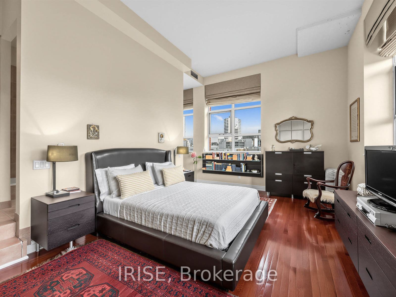 155 Dalhousie Street 1014, Toronto, ON M5B 2P7