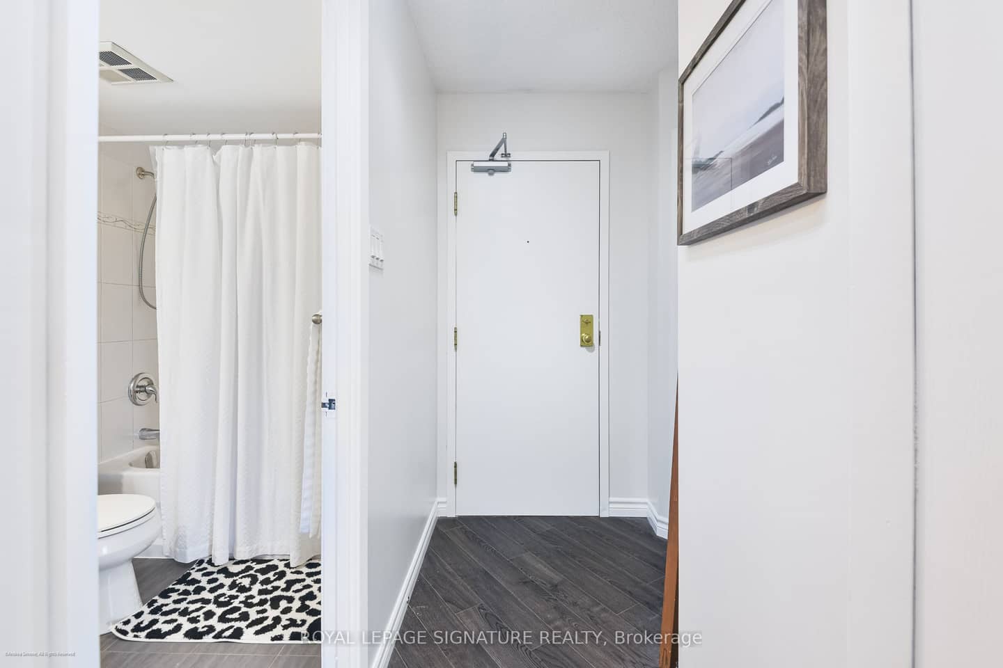 456 College Street 415, Toronto, ON M6G 4A3