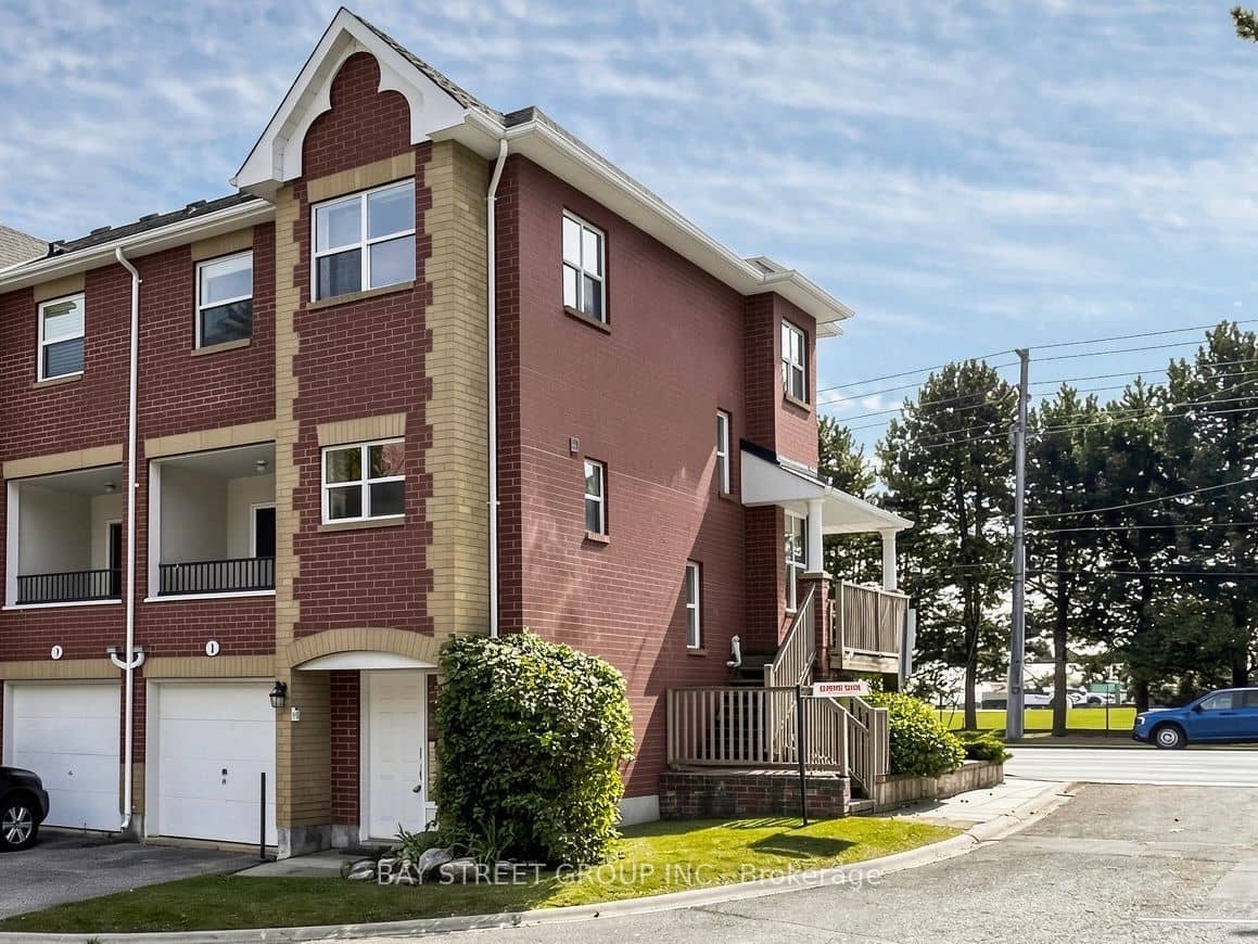 1 Maple Park Way, Markham, ON L6G 1C5