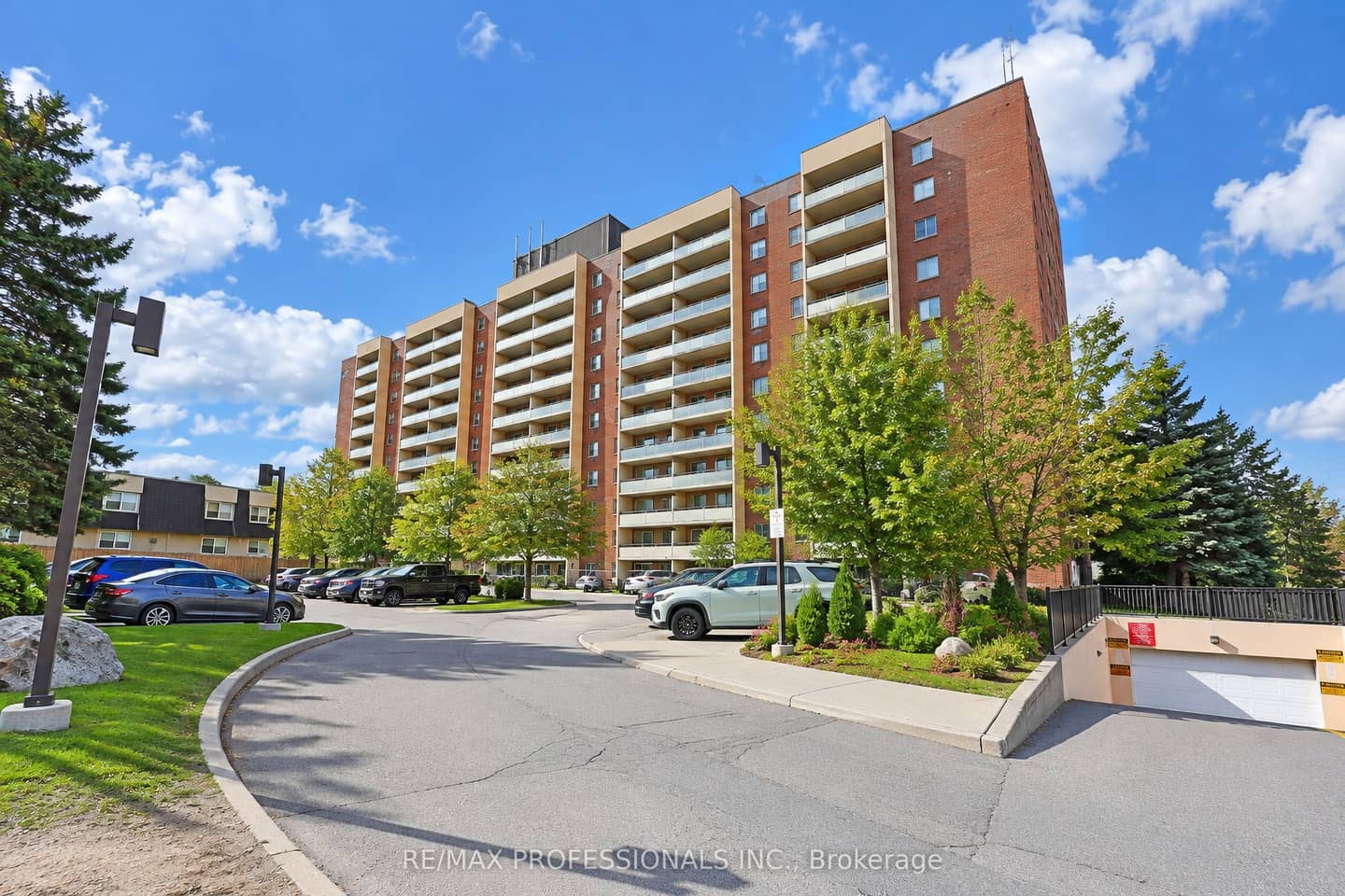 31 Four Winds Drive 701, Toronto, ON M3J 1K9