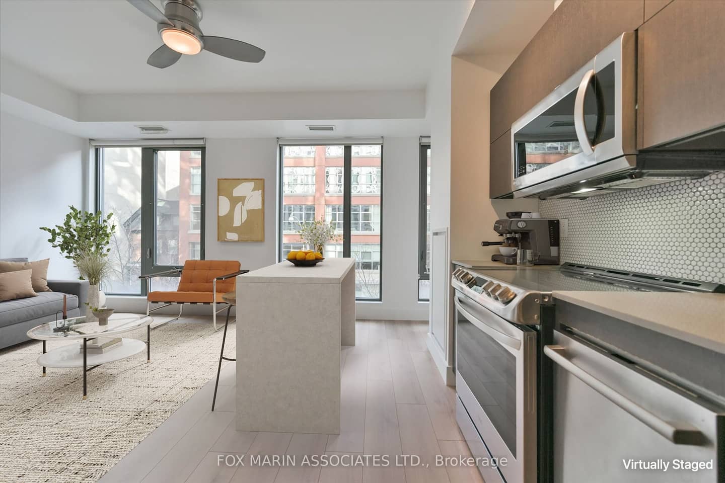 32 Camden Street 301, Toronto, ON M5V 0G4