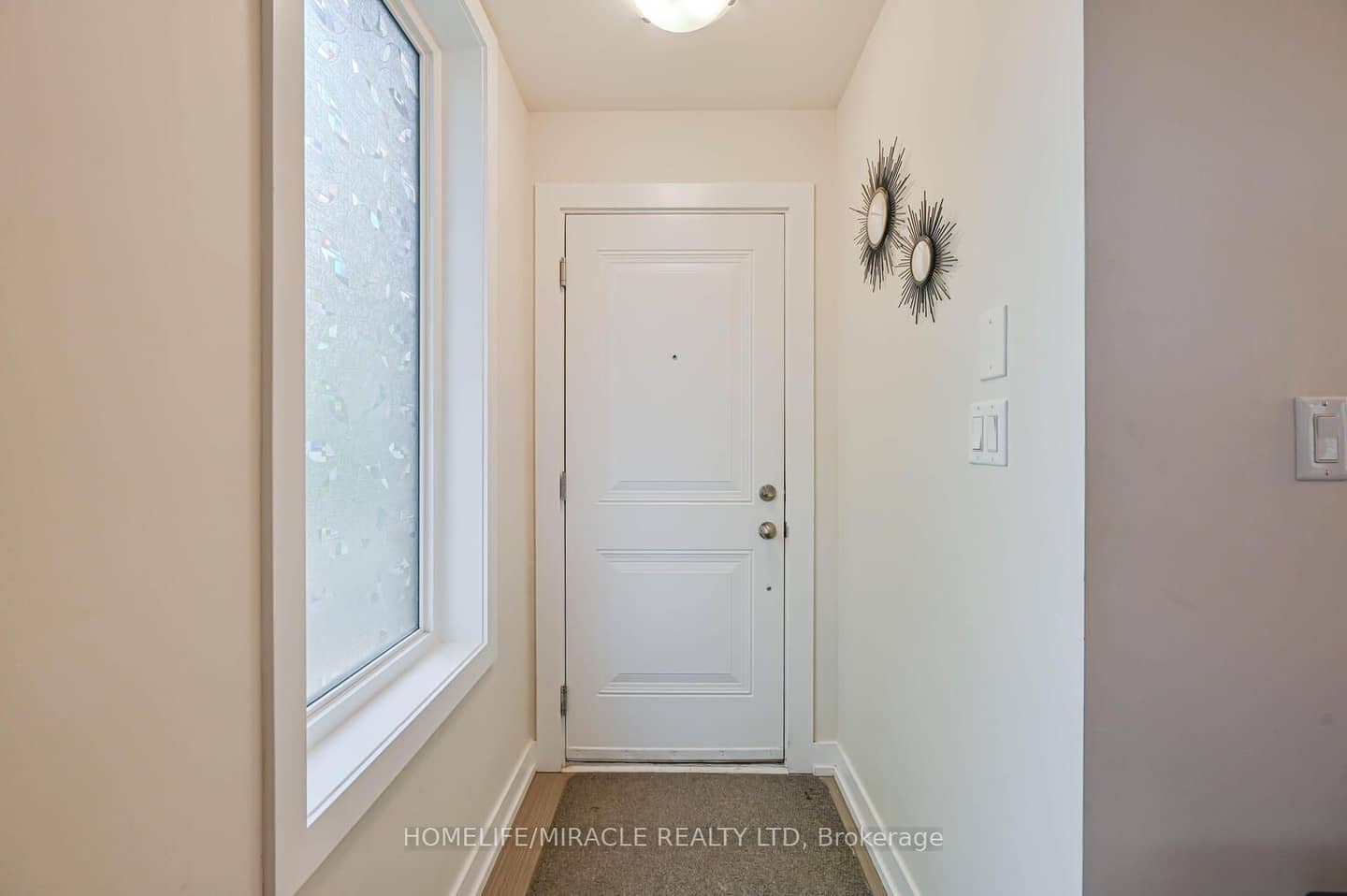 256 ROYAL YORK Road 114, Toronto, ON M8V 1Y8