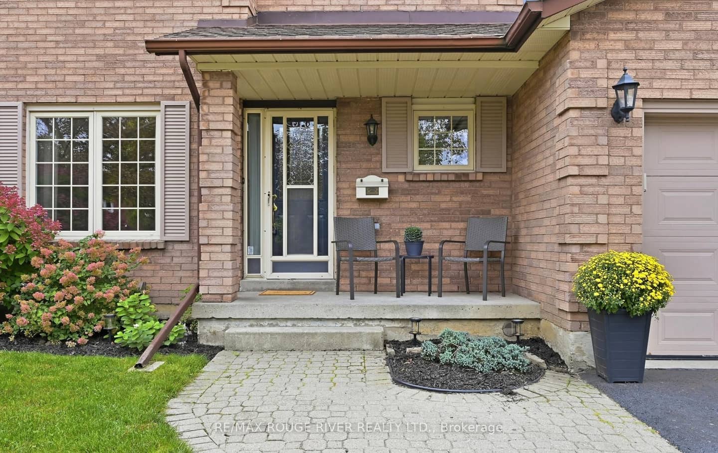 17 Cloverfield Street, Clarington, ON L1E 1K4