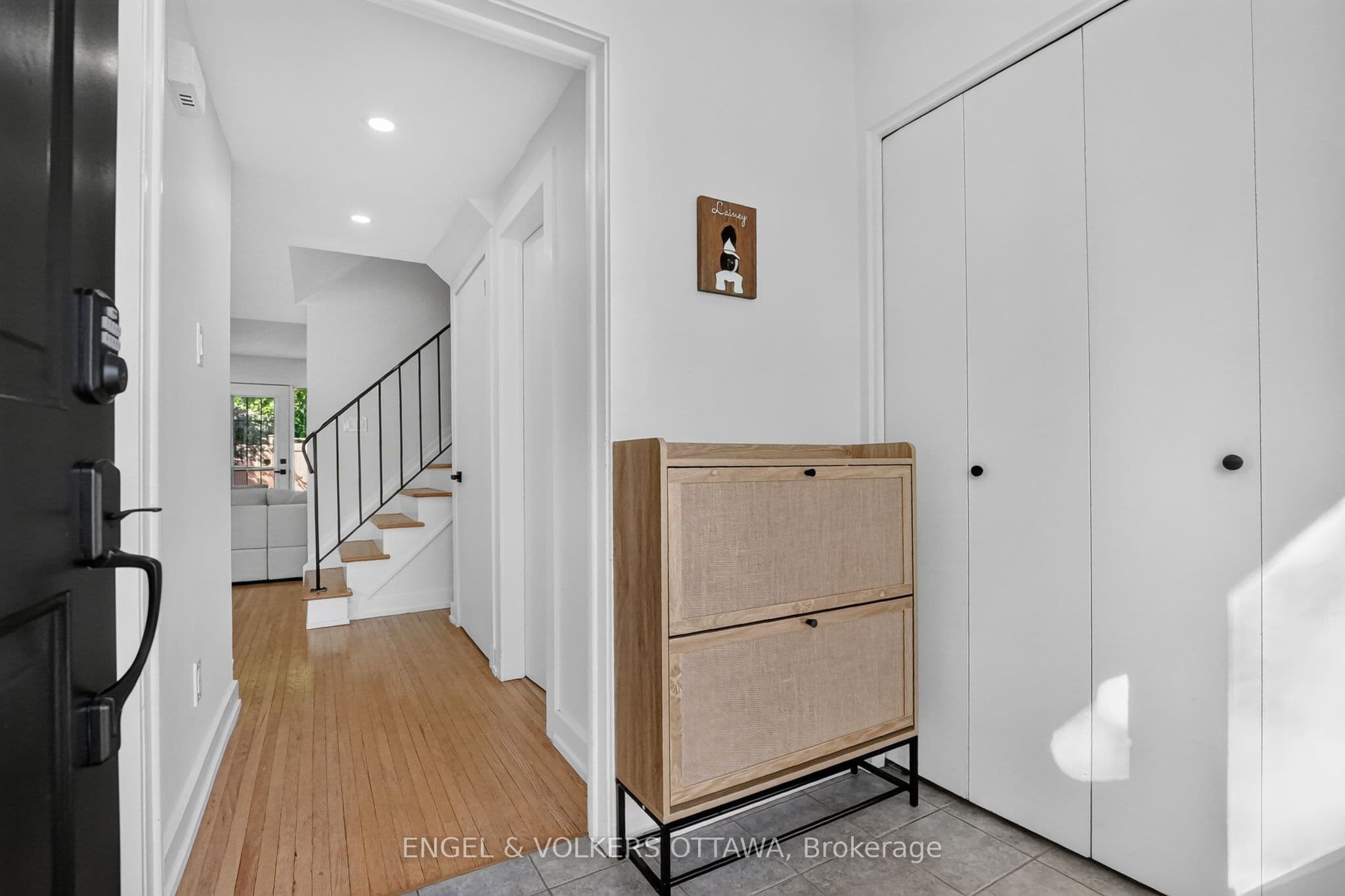 1304 Morrison Drive, Parkway Park - Queensway Terrace S and Area, ON K2H 7L9
