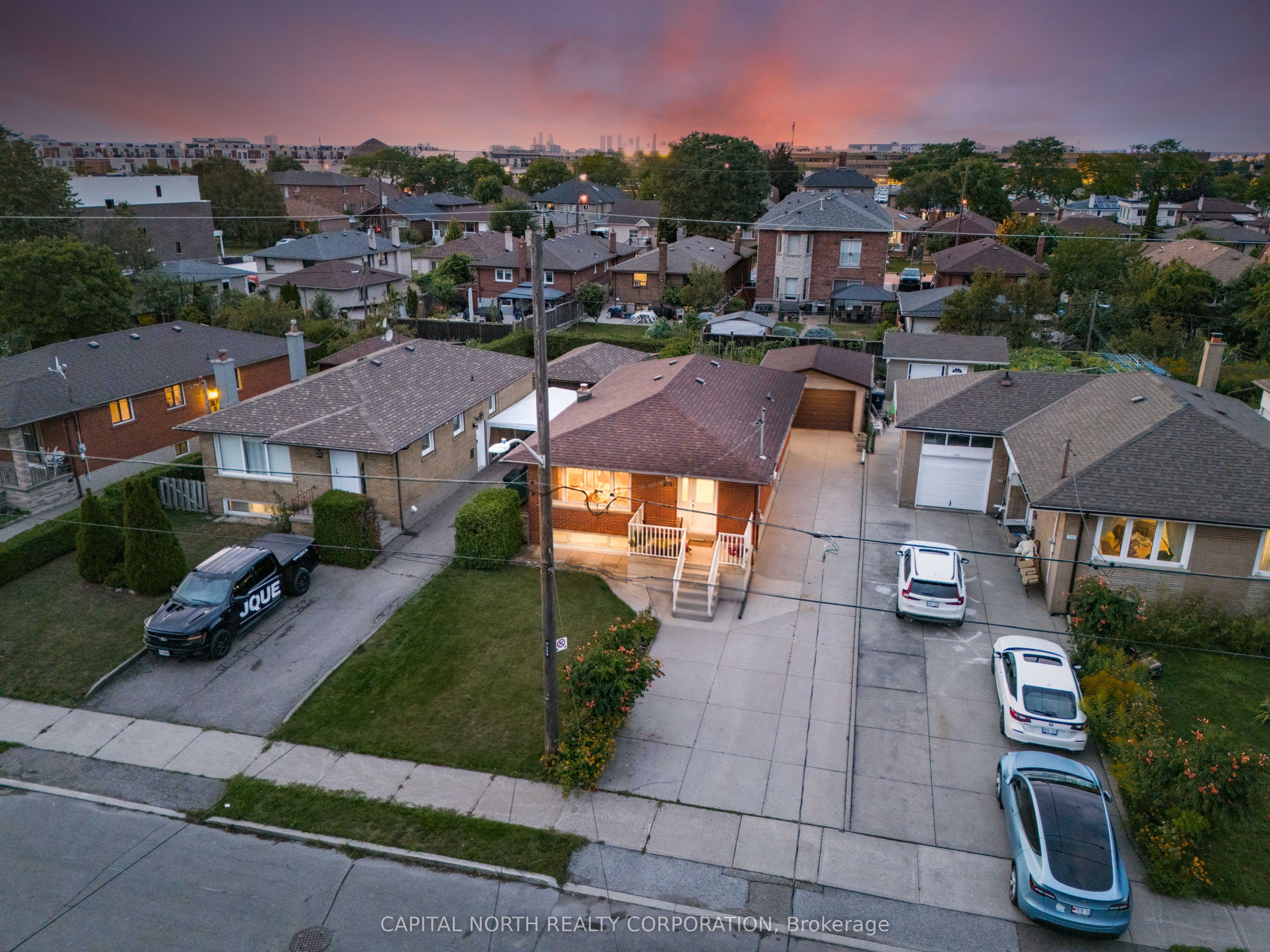 152 Katherine Road, Toronto, ON M3K 1J7