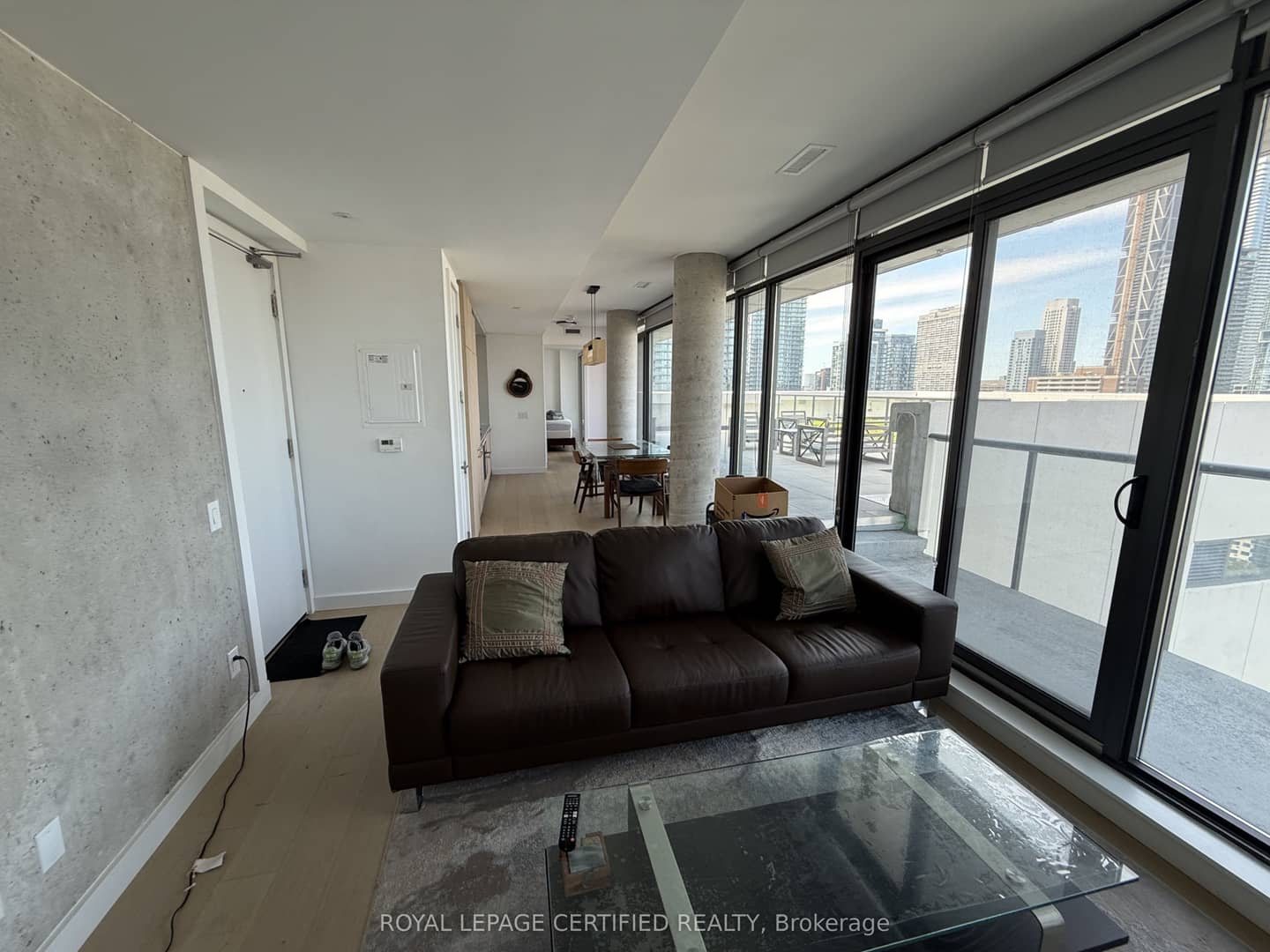 81 Wellesley Street E 2305, Toronto, ON M4Y 0C5