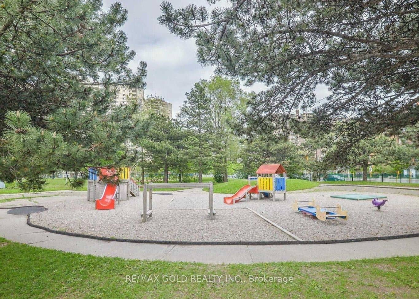 390 Dixon Road 1603, Toronto, ON M9R 1T4