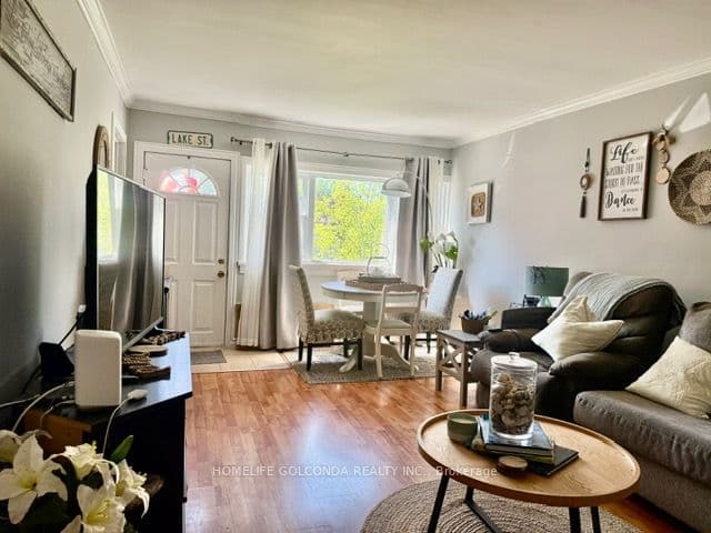 240 Pine Beach Drive, Georgina, ON L4P 2B5
